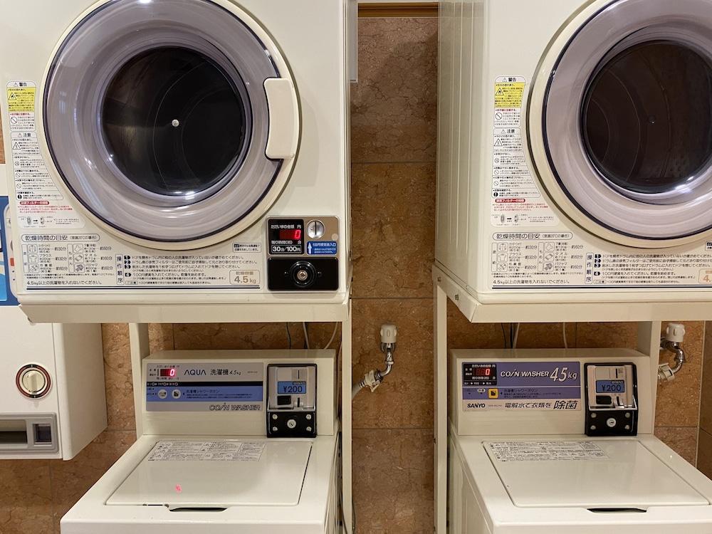 Toyoko Inn Okayama Eki Nishi Guchi Migi Exterior foto