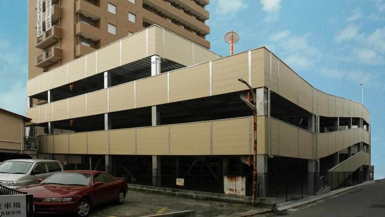 Toyoko Inn Okayama Eki Nishi Guchi Migi Exterior foto