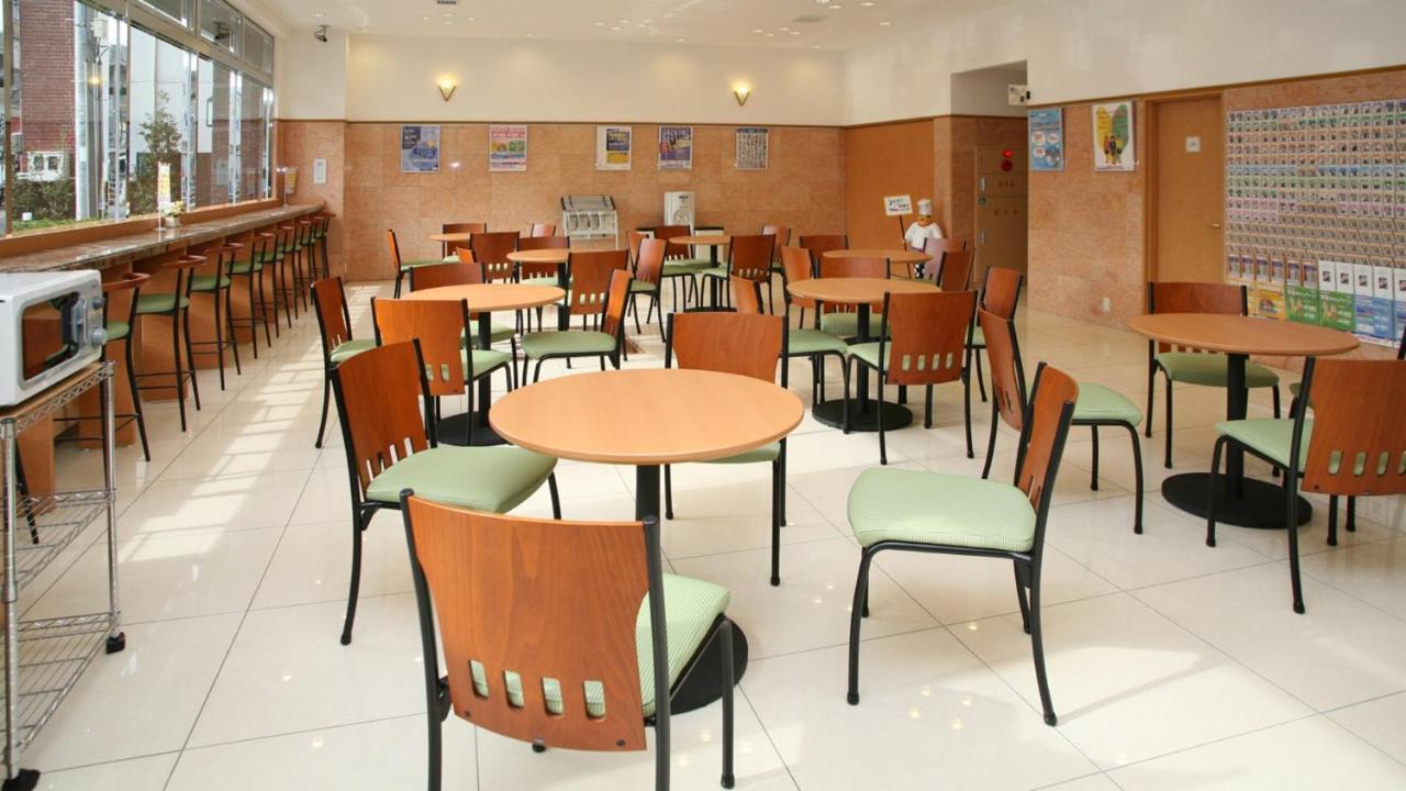 Toyoko Inn Okayama Eki Nishi Guchi Migi Exterior foto