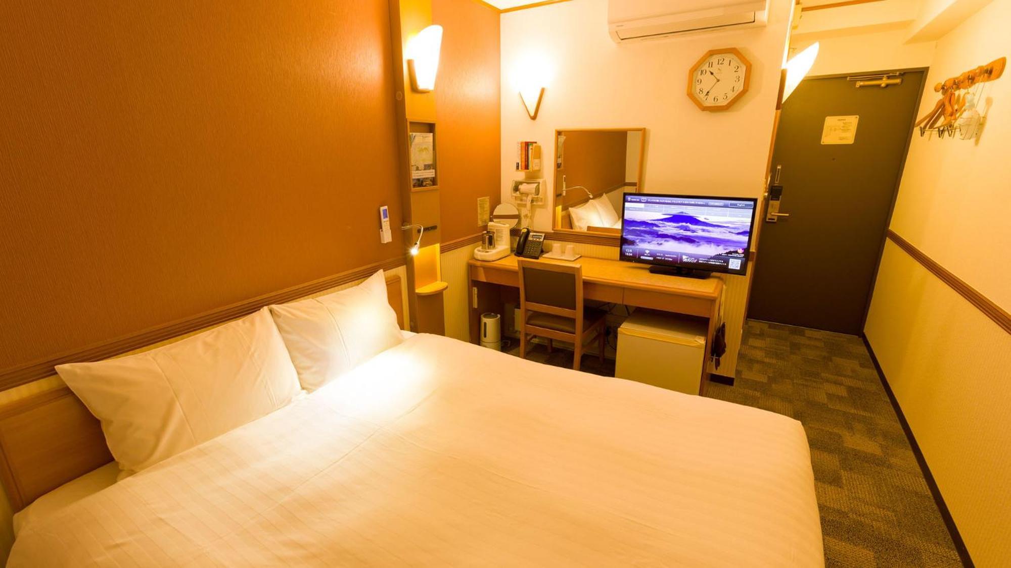 Toyoko Inn Okayama Eki Nishi Guchi Migi Zimmer foto