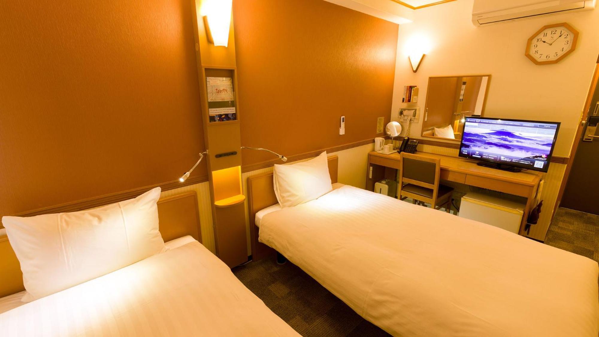 Toyoko Inn Okayama Eki Nishi Guchi Migi Zimmer foto